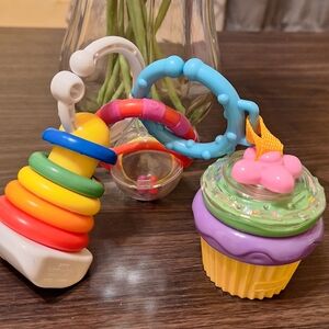 🛍Colorful Kids Toy Set with Rings and Cupcake